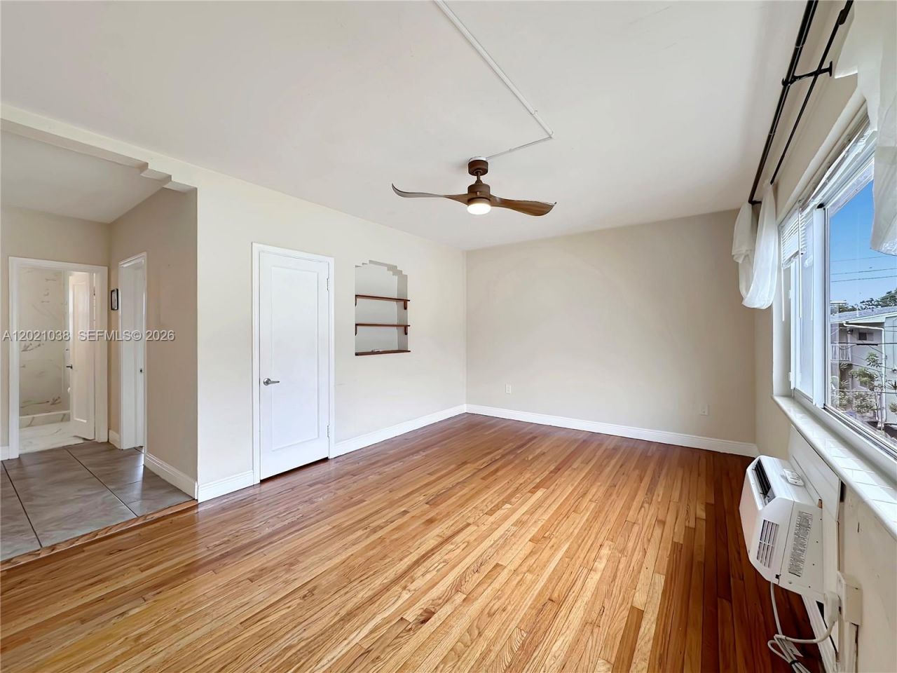 965 Bay Dr , Unit 4, Miami Beach, FL 33141 Photo