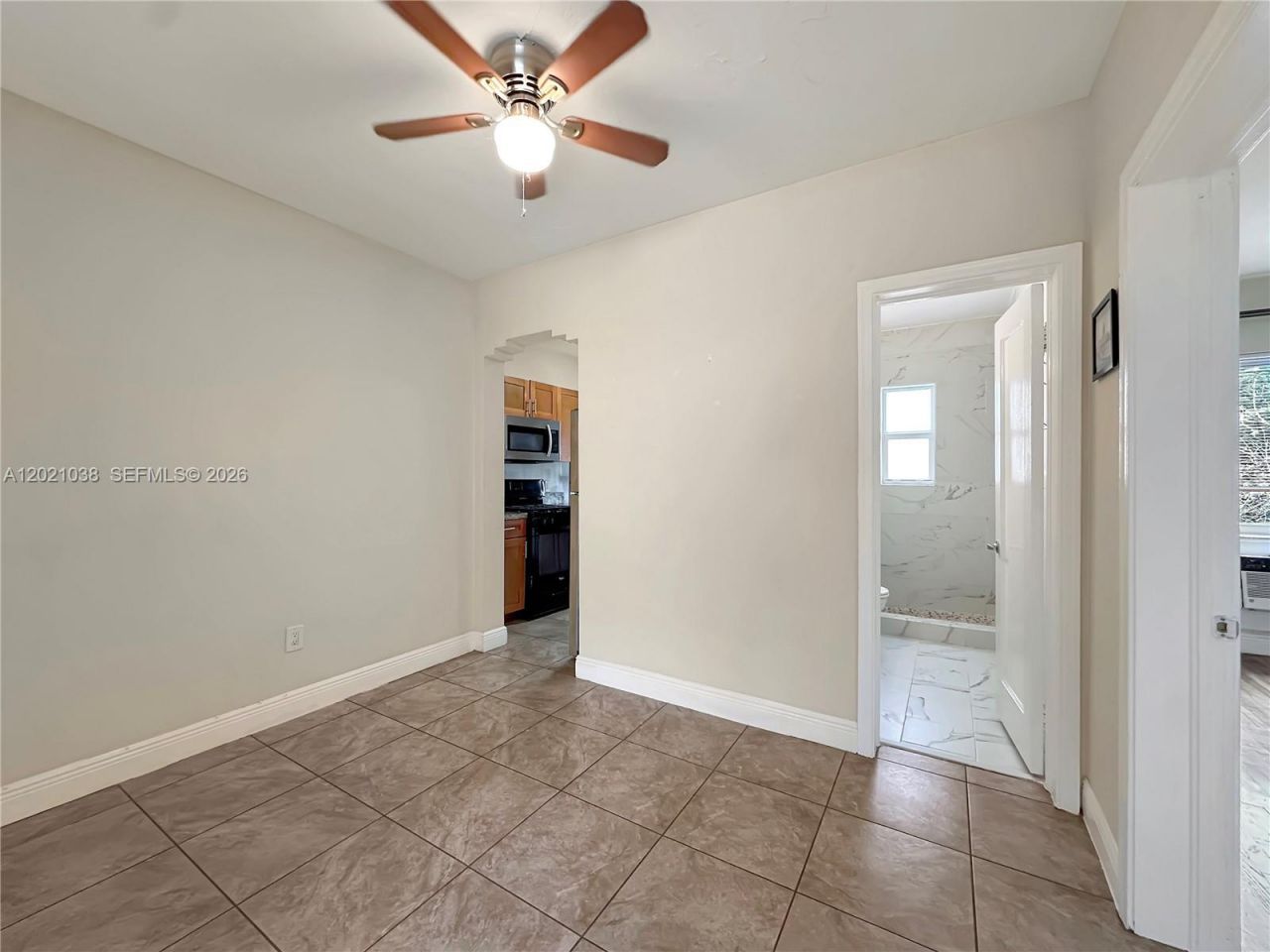 965 Bay Dr , Unit 4, Miami Beach, FL 33141 Photo