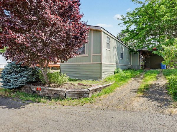 421 Stevens Road, UNIT 34, Eagle Point, OR 97524