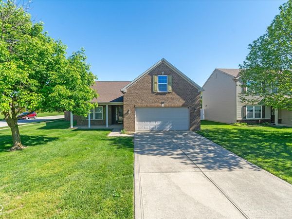 721 Bluff Creek Drive, Fortville, IN 46040