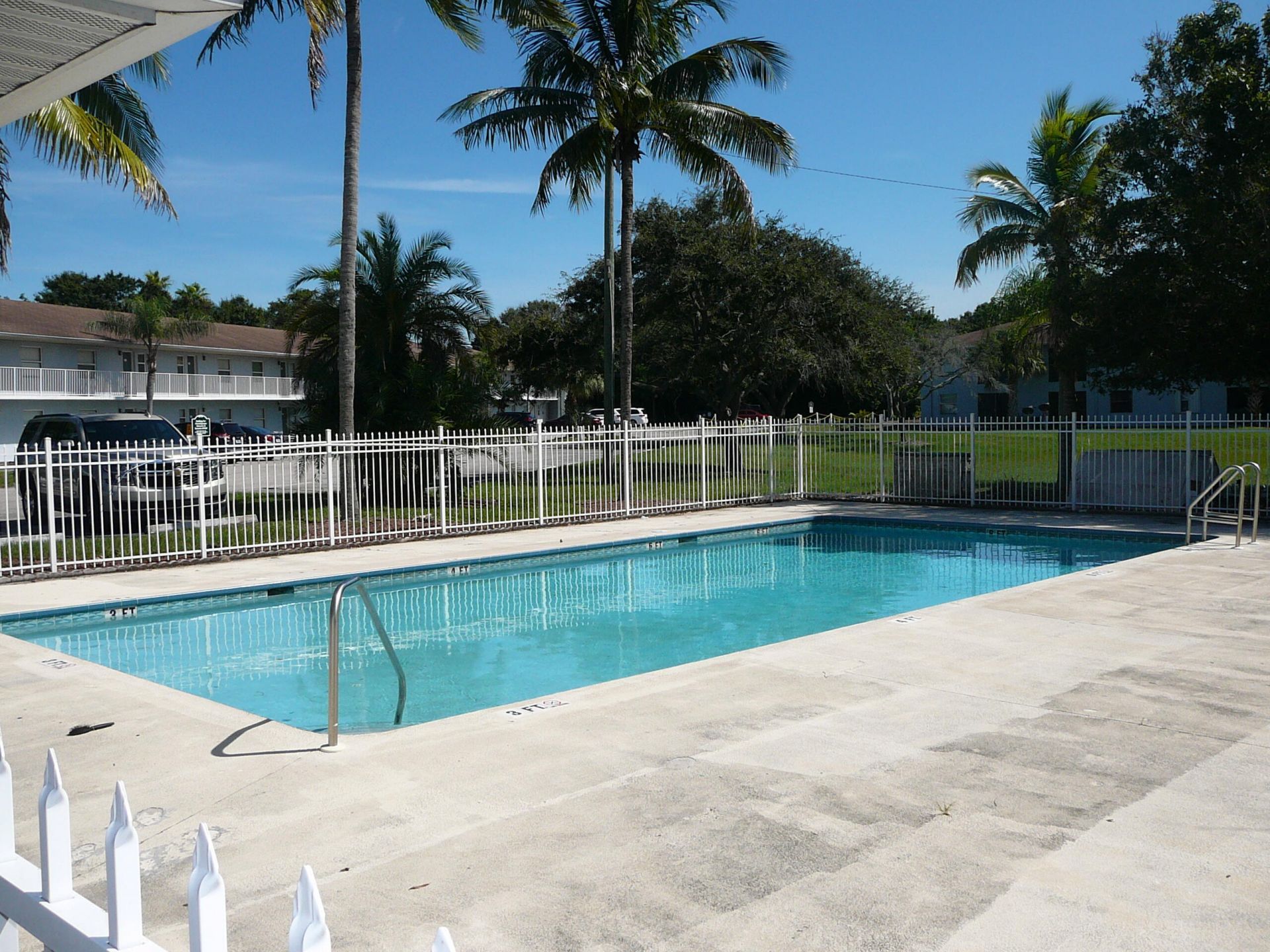 617 Ixoria Avenue, Fort Pierce, FL 34982 Photo