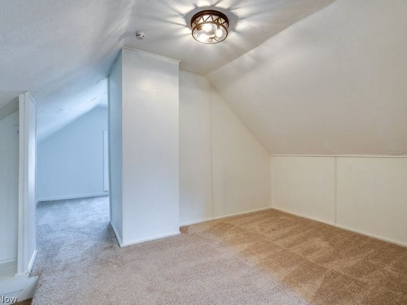 2406 Tampa Avenue, Cleveland, OH 44109 Photo 16