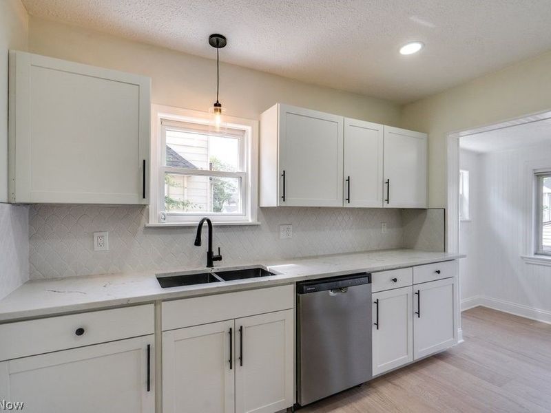 2406 Tampa Avenue, Cleveland, OH 44109 Photo 4