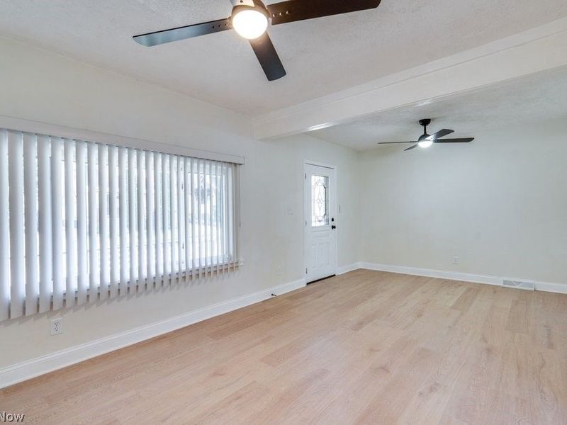 2406 Tampa Avenue, Cleveland, OH 44109 Photo 6