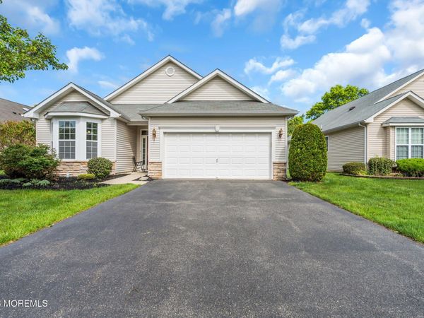 317 Damiano Way, Lakewood, NJ 08701
