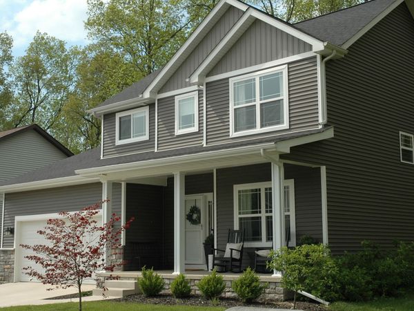 901 Hatch Lake Pkwy , Valparaiso, IN 46385