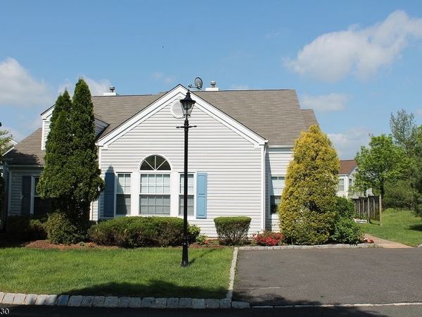 419 Cardinal Ln, Bedminster, NJ 07921