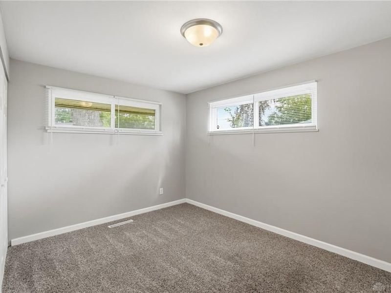 5061 Packard Drive, Huber Heights, OH 45424 Photo 33