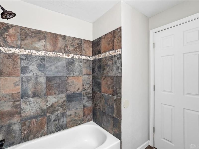 5061 Packard Drive, Huber Heights, OH 45424 Photo 35