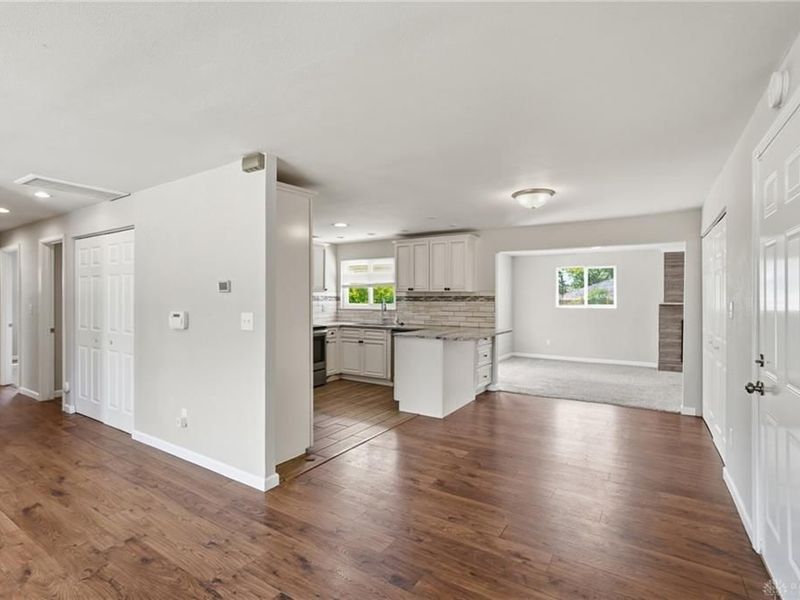 5061 Packard Drive, Huber Heights, OH 45424 Photo 9