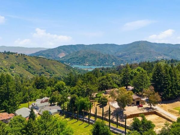 20100 Black Road, Los Gatos, CA 95033