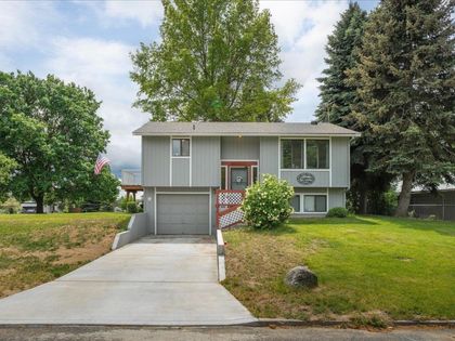 1514 E 4th St Deer Park, WA 99006