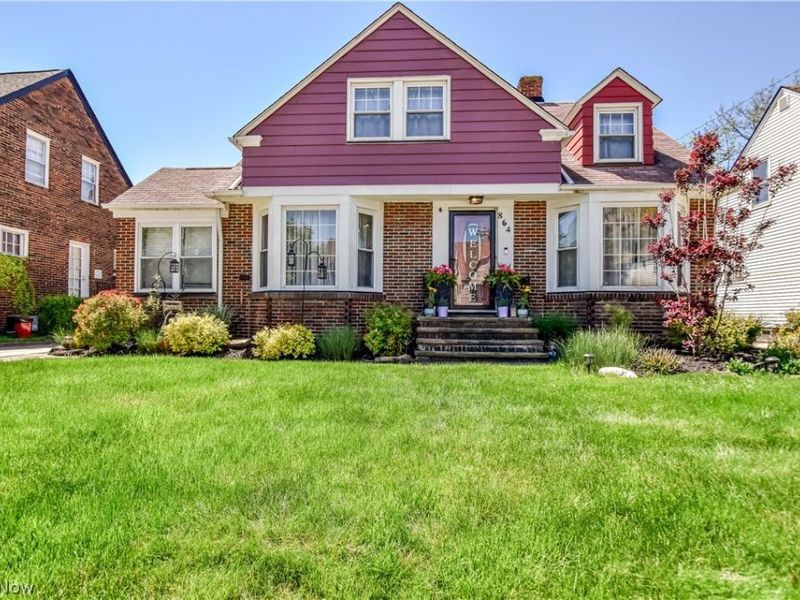 864 Medford Road, Cleveland Heights, OH 44121 Photo 1