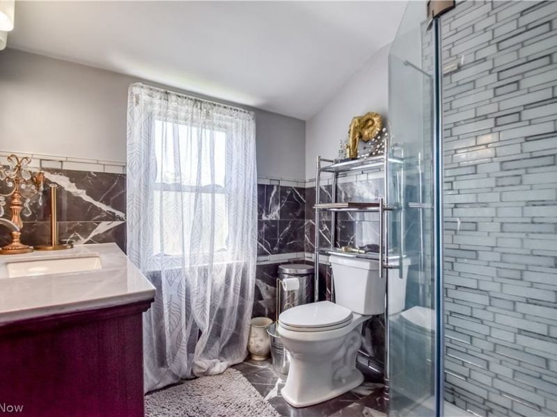 864 Medford Road, Cleveland Heights, OH 44121 Photo 9