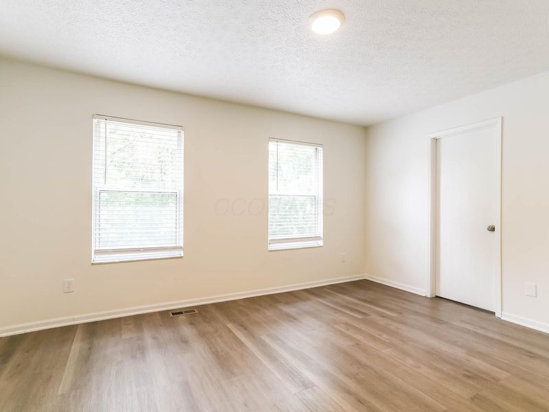 5900 Winshire Drive , Canal Winchester, OH 43110 Photo 9