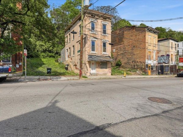 677 State Avenue, Cincinnati, OH 45204
