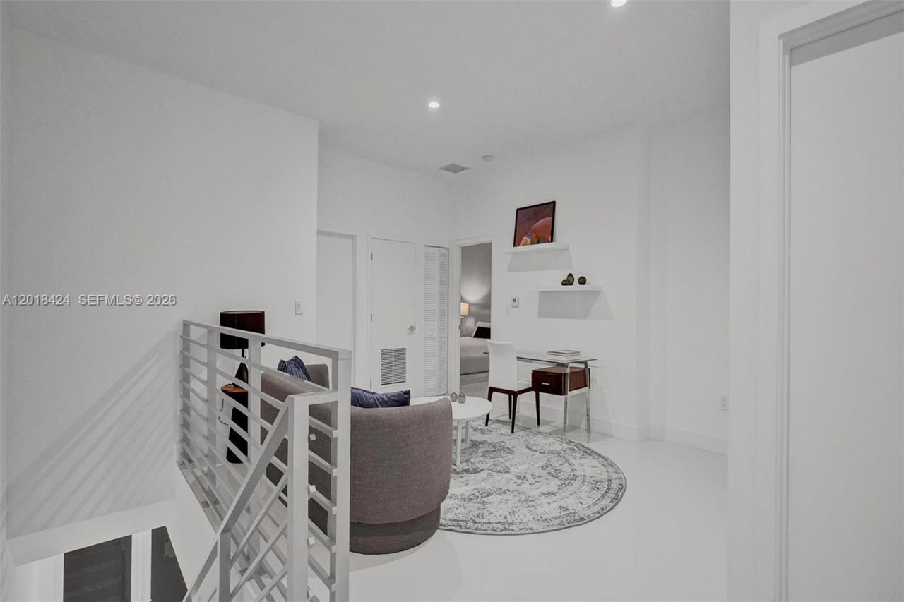 1801 NE 13th St , Unit 1821, Fort Lauderdale, FL 33304 Photo