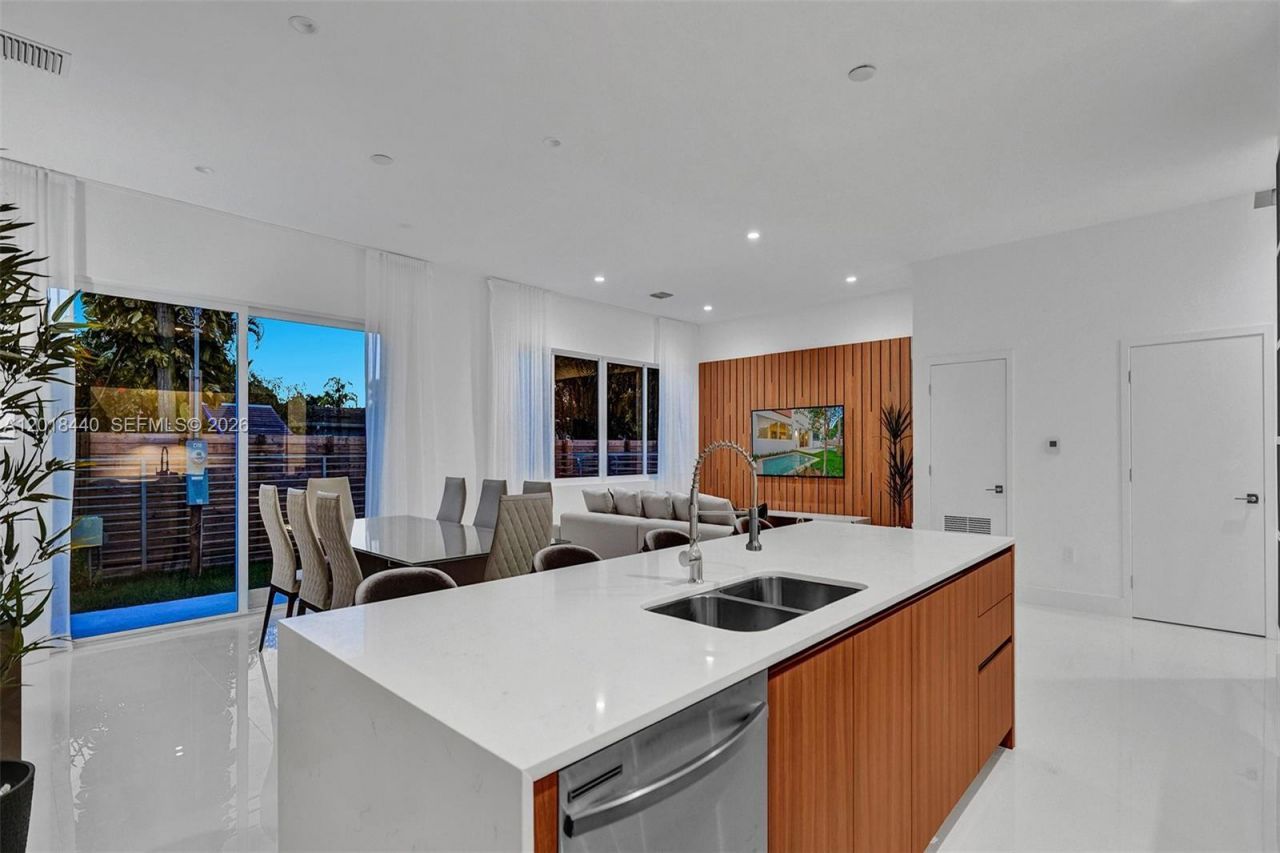 1801 NE 13th St , Unit 1829, Fort Lauderdale, FL 33304 Photo