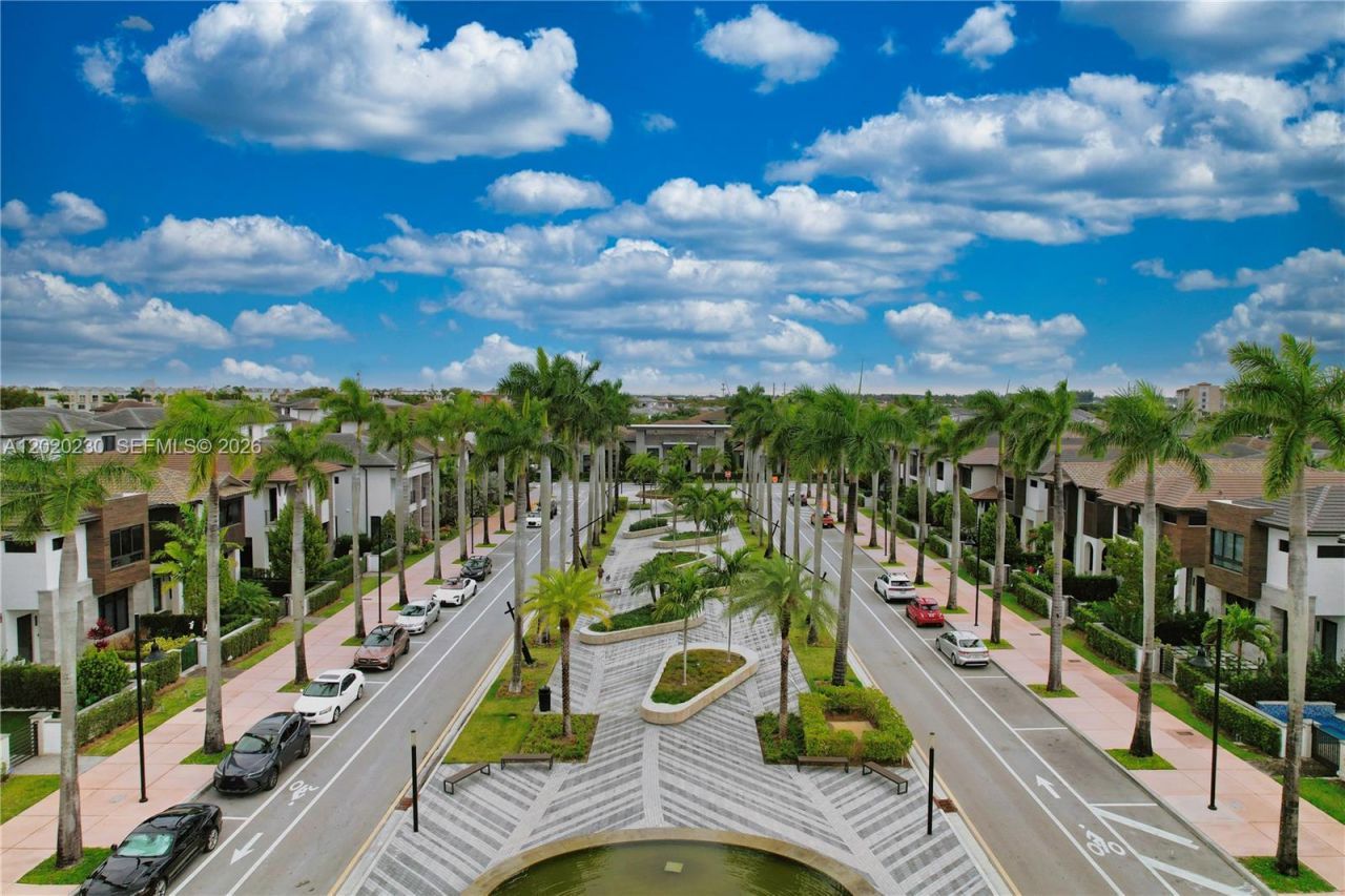 4534 NW 83rd Ave , Unit 4534, Doral, FL 33166 Photo