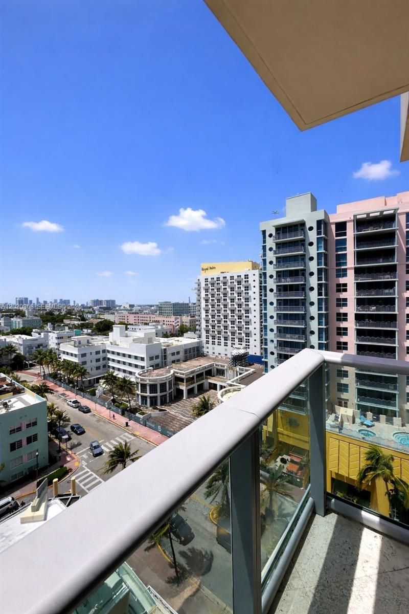 1455 Ocean Dr , Unit 1211, Miami Beach, FL 33139 Photo