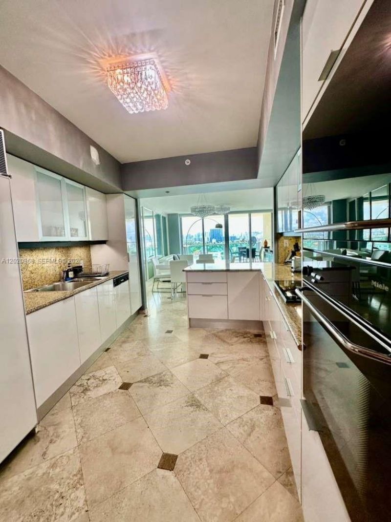 1455 Ocean Dr , Unit 1211, Miami Beach, FL 33139 Photo