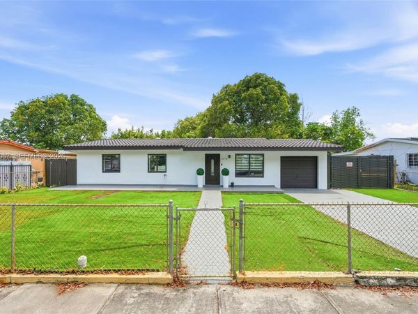 4970 NW 199th St , Miami Gardens, FL 33055
