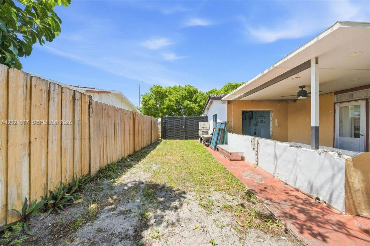 4970 NW 199th St, Miami Gardens, FL 33055 Photo