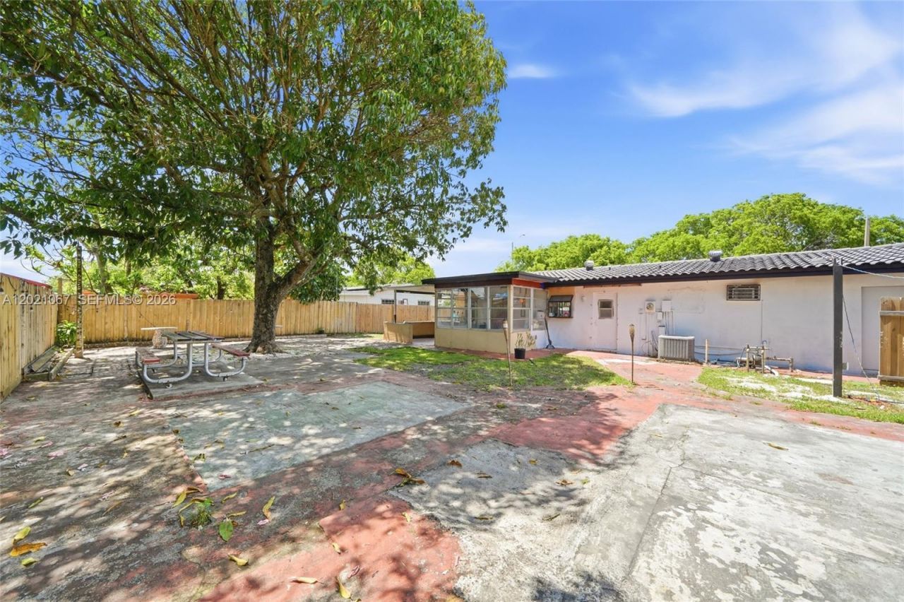 4970 NW 199th St, Miami Gardens, FL 33055 Photo