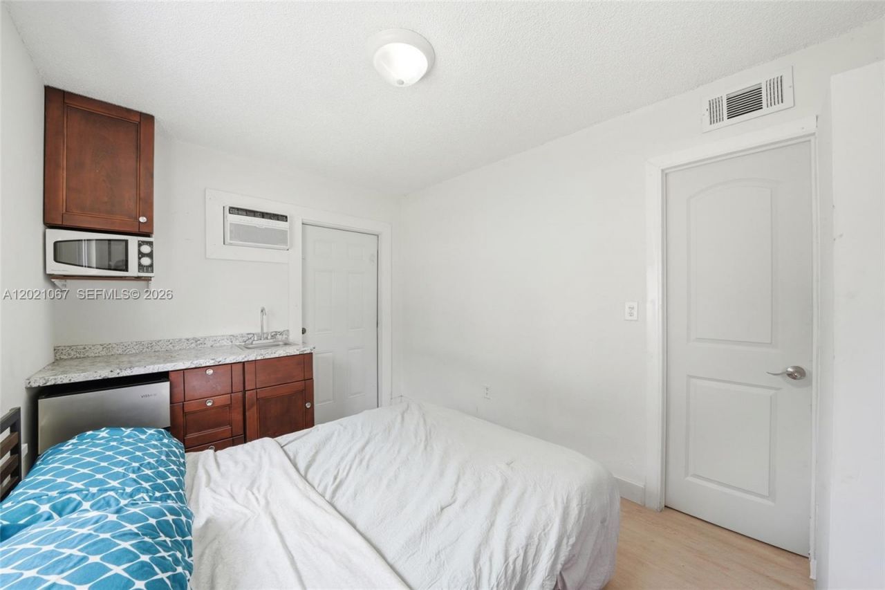 4970 NW 199th St, Miami Gardens, FL 33055 Photo