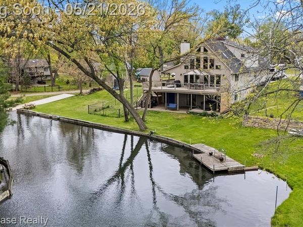 9650 Montgold Avenue, White Lake Twp, MI 48386
