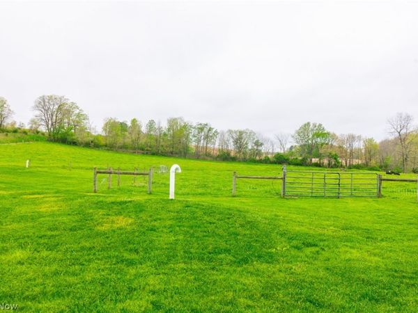 14655 Township Road 213 , Lakeville, OH 44638