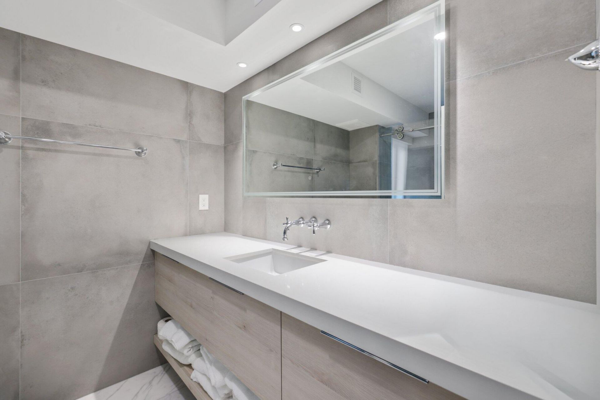 100 SE 5th Avenue, Unit 106, Boca Raton, FL 33432 Photo
