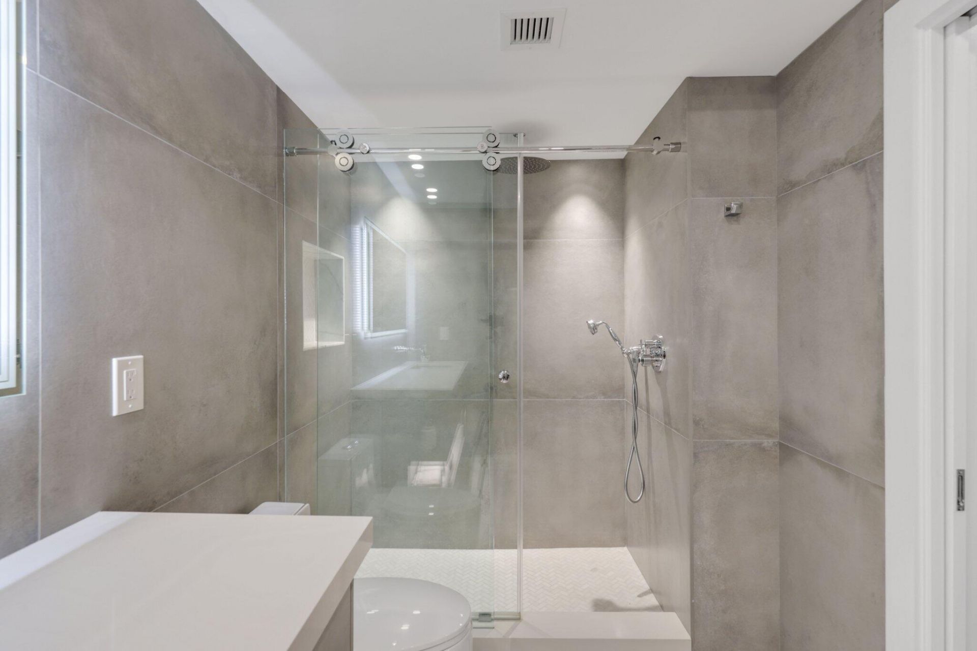 100 SE 5th Avenue, Unit 106, Boca Raton, FL 33432 Photo