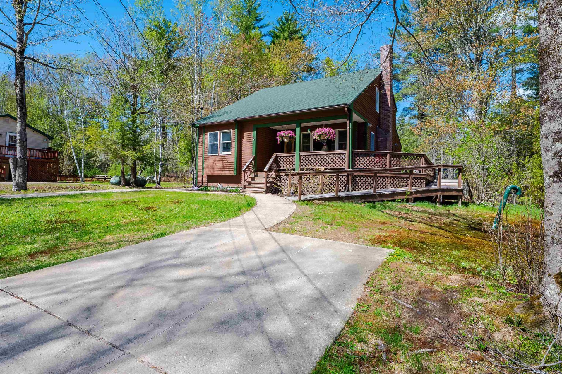 21 Elaine Road, Middleton, NH 03887 Main Photo