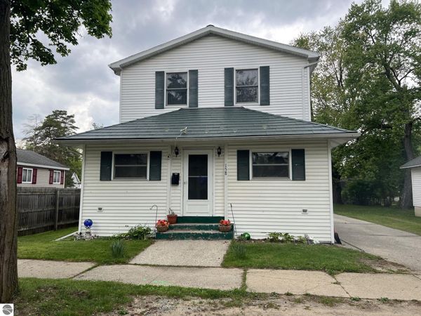158 Moyer Avenue, Alma, MI 48801