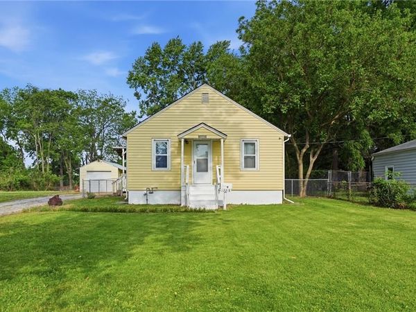 13318 Parker Avenue, Grandview, MO 64030