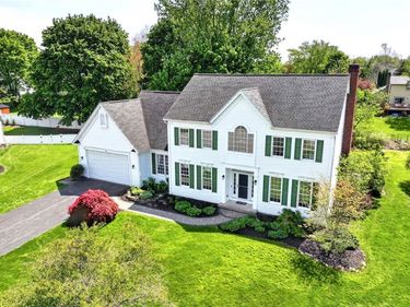 5 Lacosta Court, Fairport, NY 14450