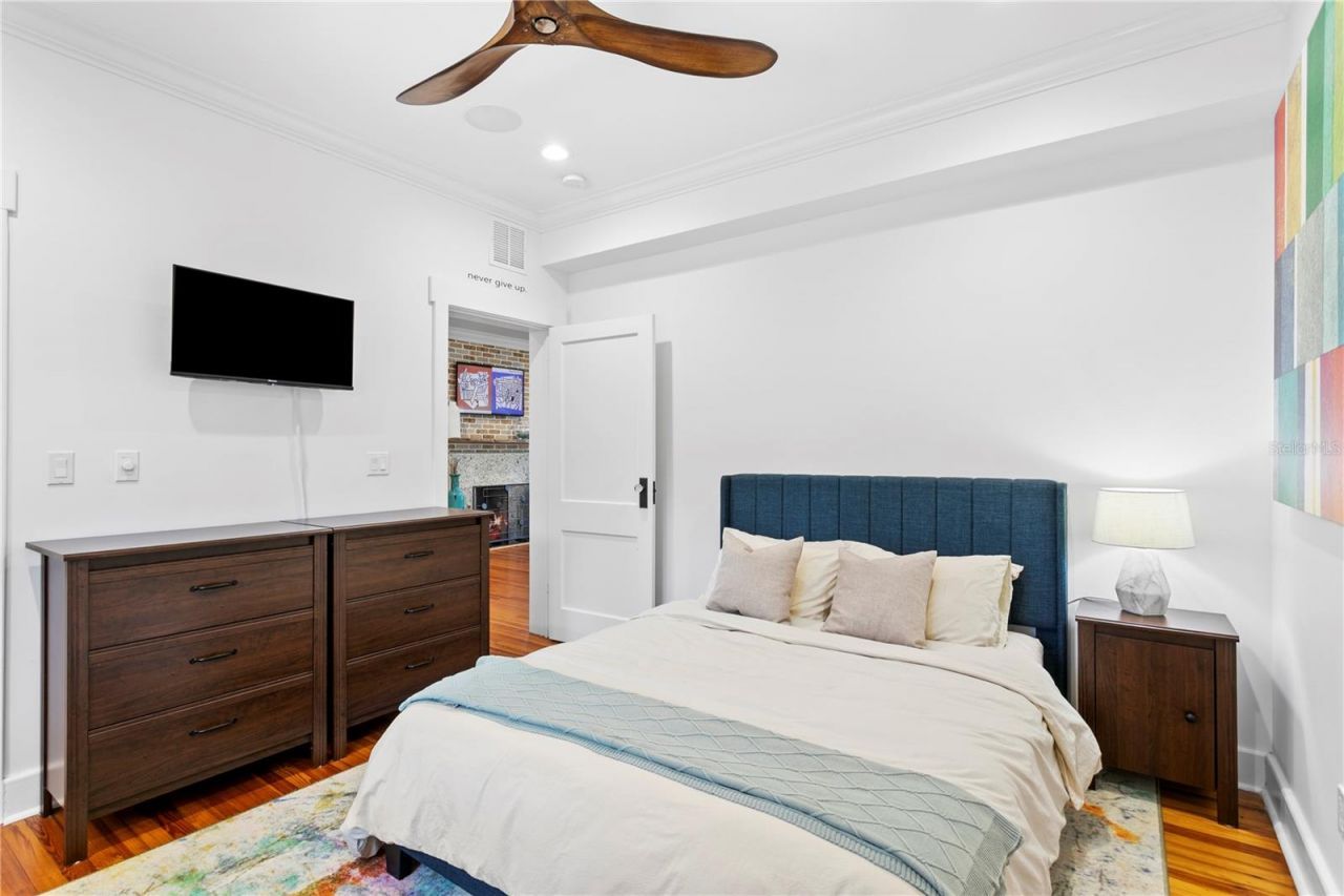 1803 Beach Drive Se, Saint Petersburg, FL 33705 Photo