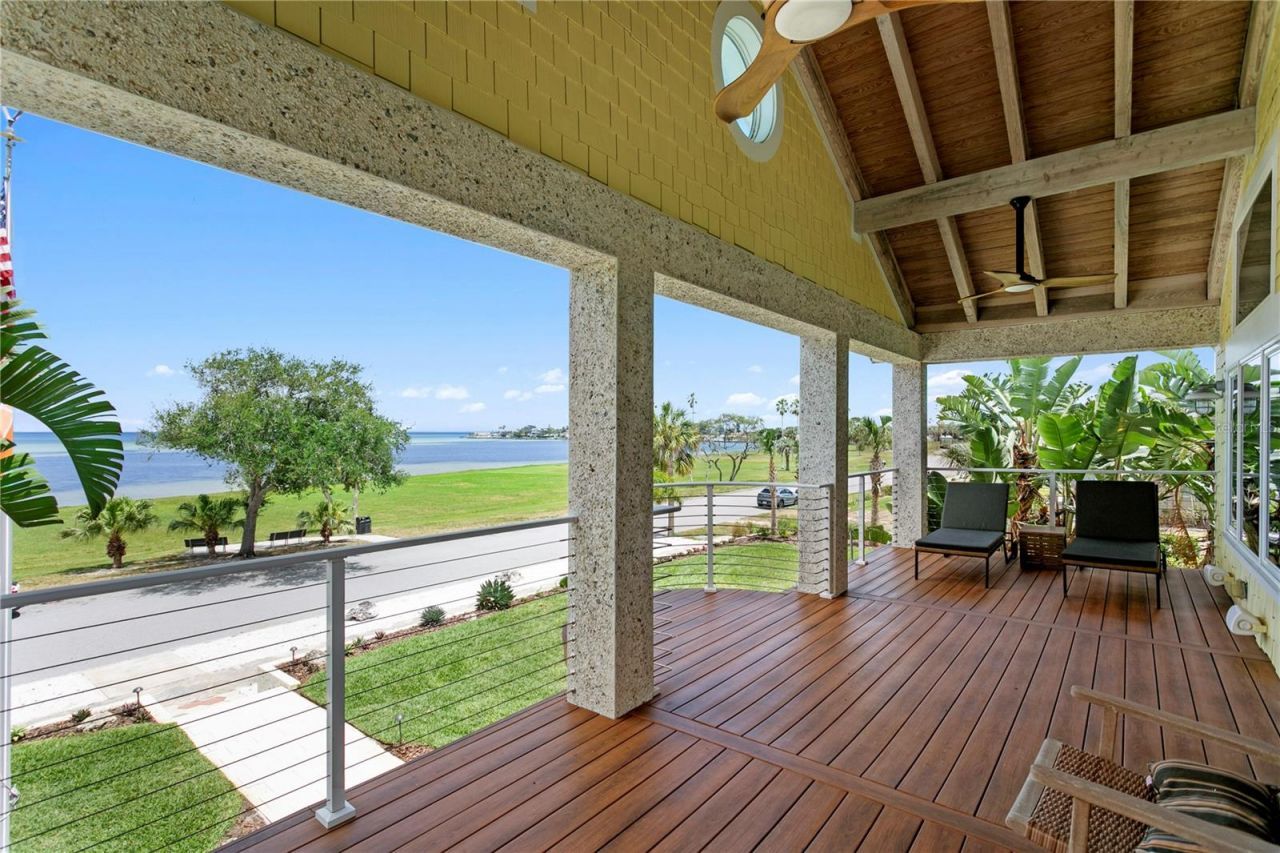 1803 Beach Drive Se, Saint Petersburg, FL 33705 Photo