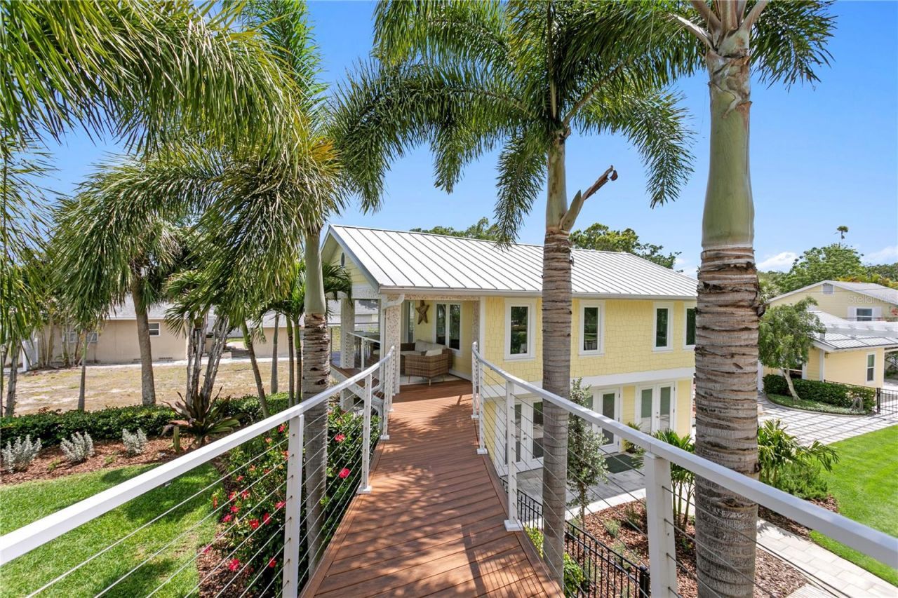 1803 Beach Drive Se, Saint Petersburg, FL 33705 Photo