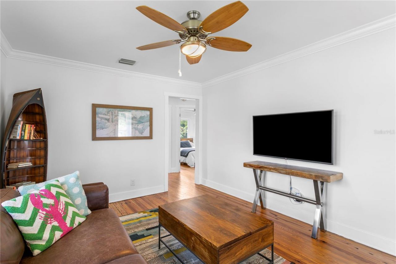 1803 Beach Drive Se, Saint Petersburg, FL 33705 Photo