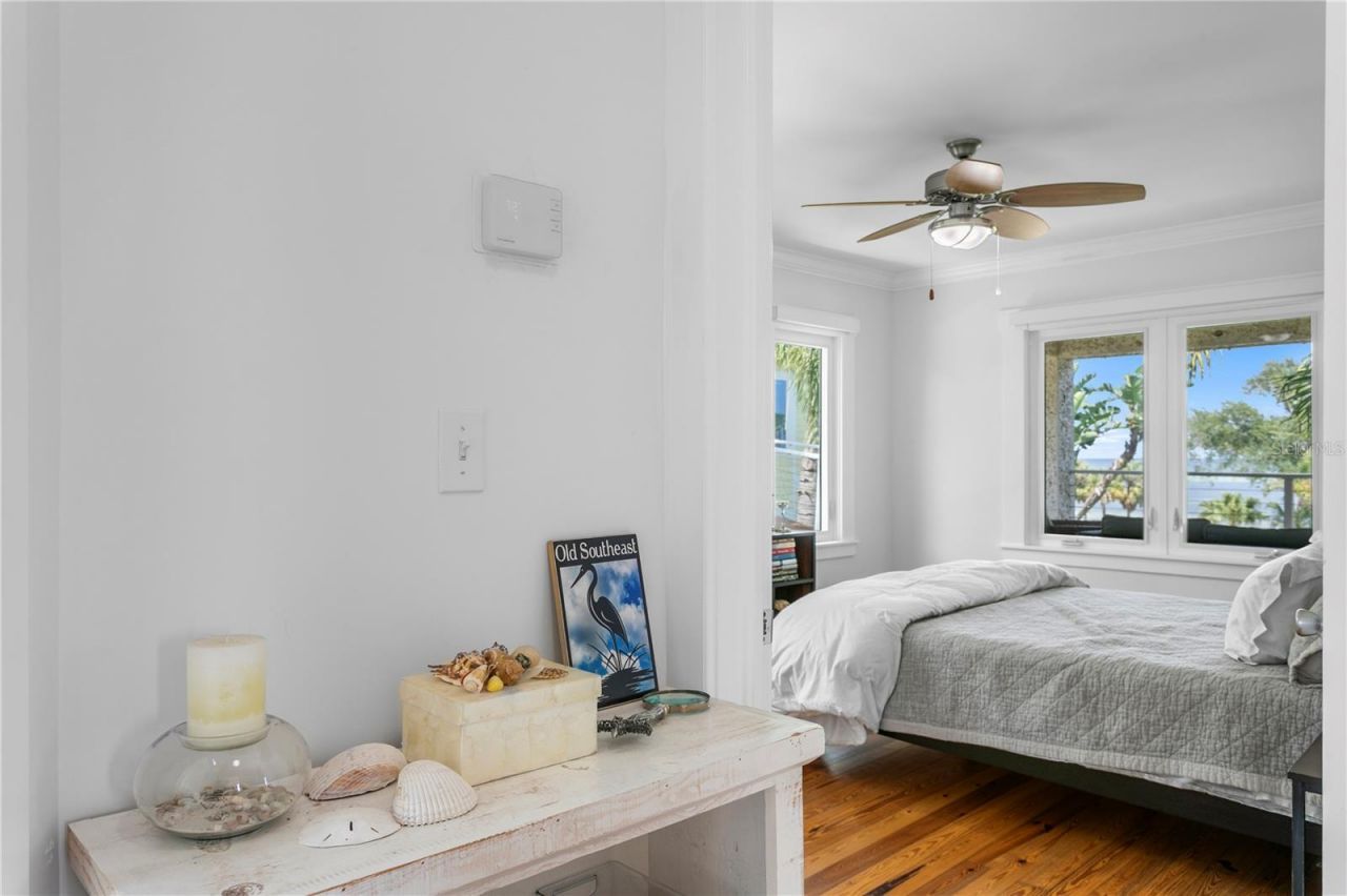 1803 Beach Drive Se, Saint Petersburg, FL 33705 Photo
