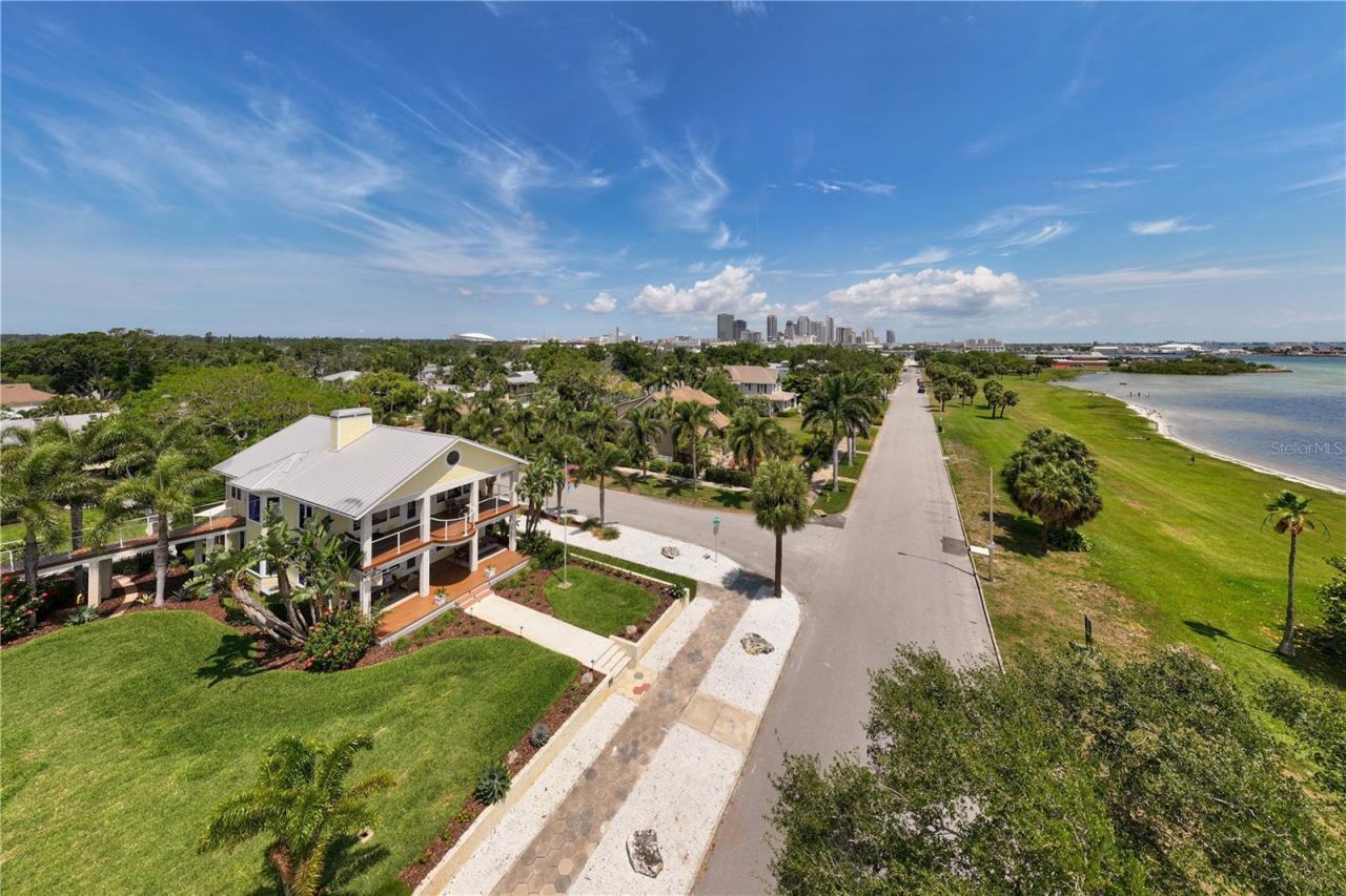 1803 Beach Drive Se, Saint Petersburg, FL 33705 Photo
