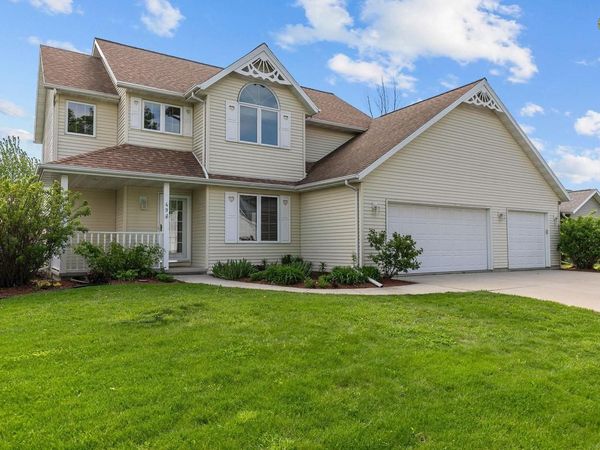 49 AURORA LANE, Fond Du Lac, WI 54935