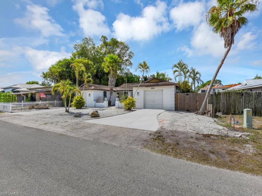 9012 Carolina St , Bonita Springs, FL 34135 Photo