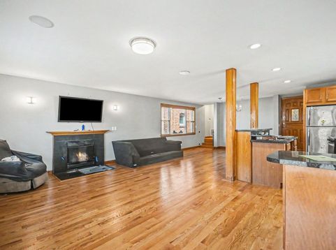 Main Photo