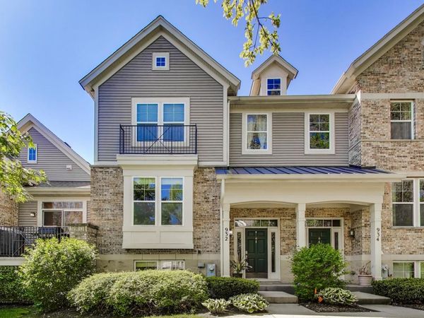 932 Tuscany Drive , Streamwood, IL 60107