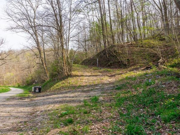 2115 Goss Fork Rd , Unit 1, Whipple, OH 45788