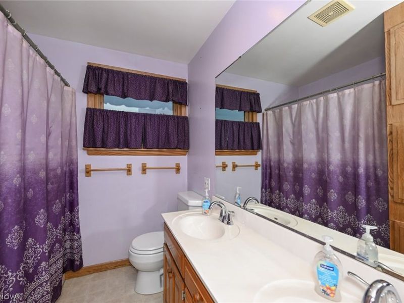 5175 Oakvale Street SW, Canton, OH 44706 Photo 36