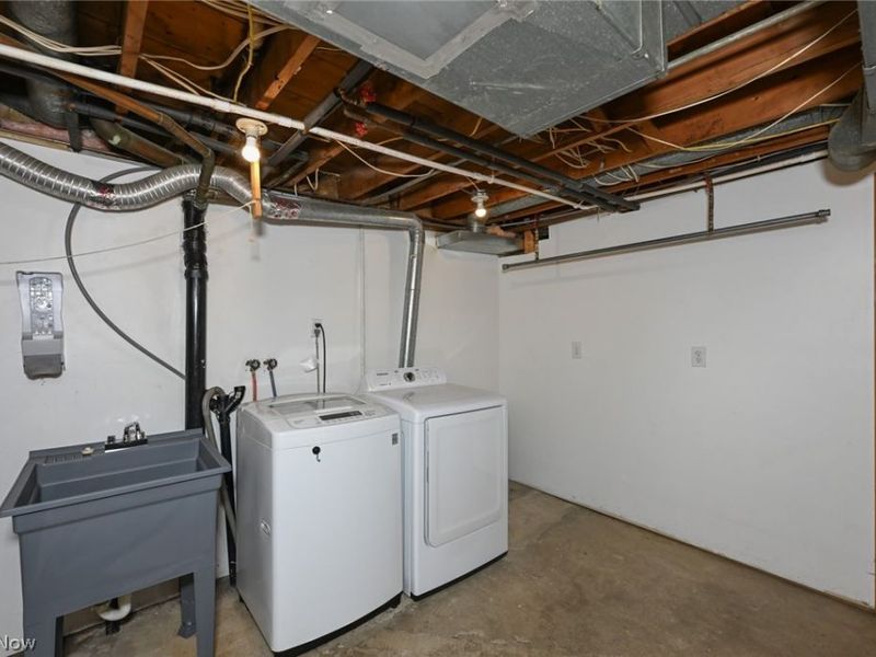 5175 Oakvale Street SW, Canton, OH 44706 Photo 46